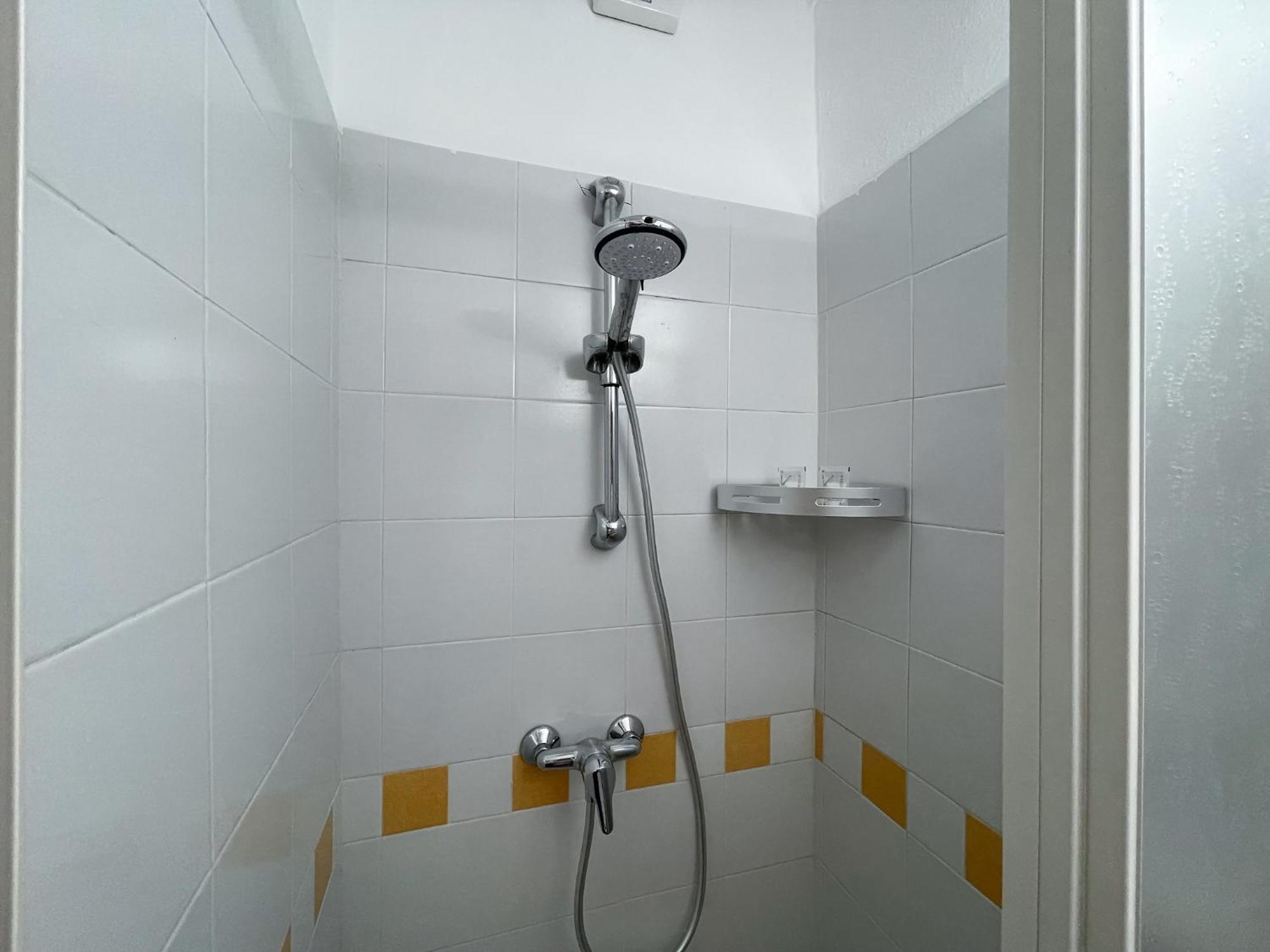 Roncati 7 Center Town Studio Apartments Bellagio Ngoại thất bức ảnh
